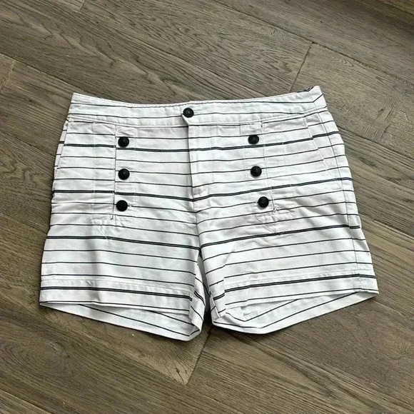 Tommy Hilfiger Pants - Tommy Hilfiger | White  striped sailer nautical shorts
